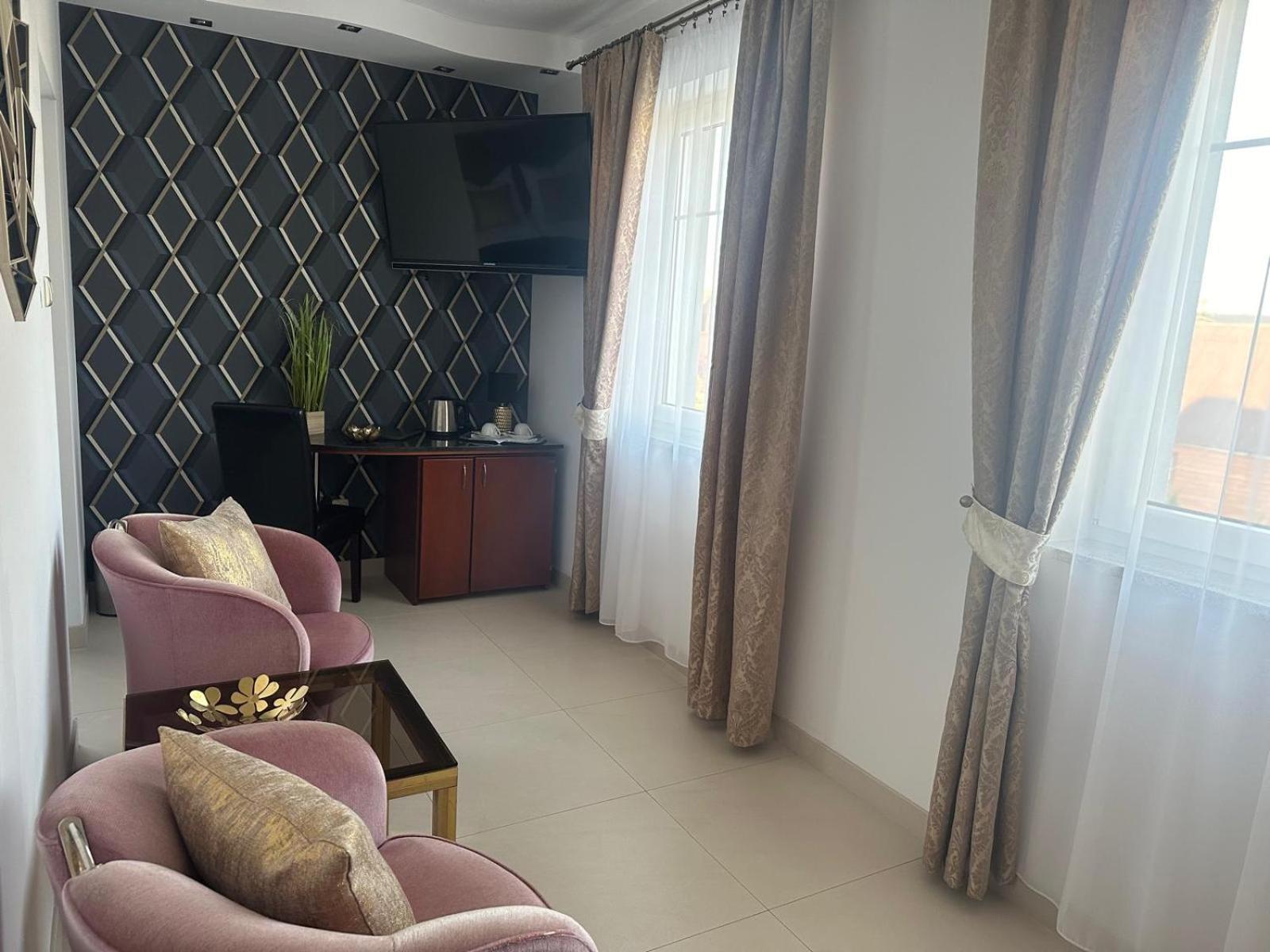 Villa Taan Royal Rewal Εξωτερικό φωτογραφία