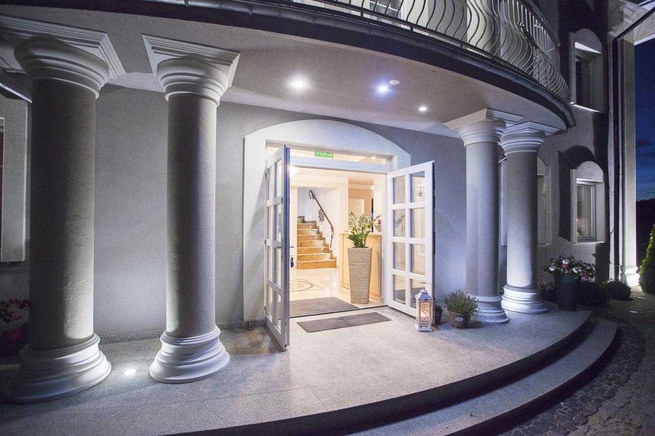 Villa Taan Royal Rewal Εξωτερικό φωτογραφία